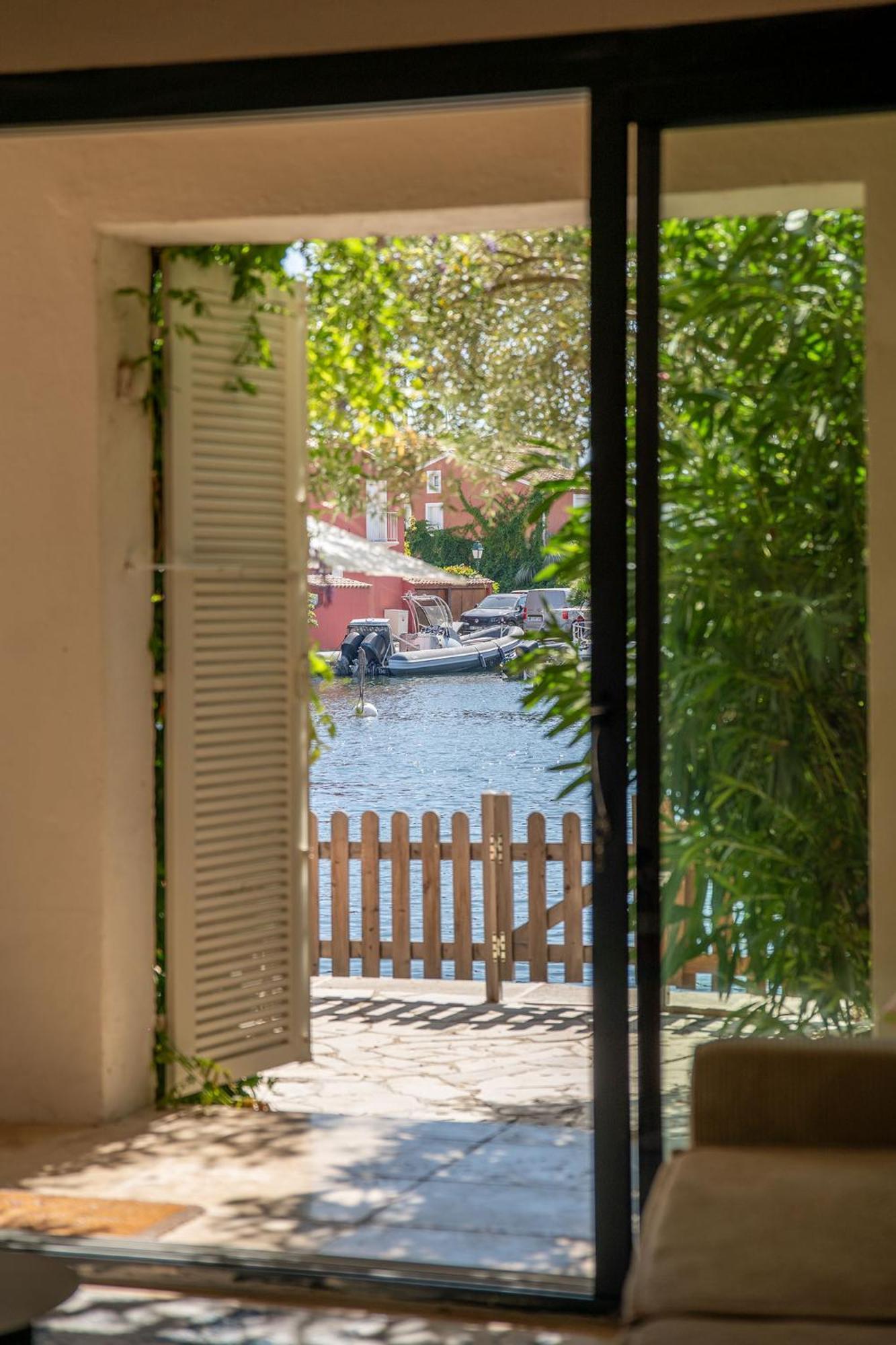 Appartement Amour Terrasse Sur L'Eau 格里莫 外观 照片