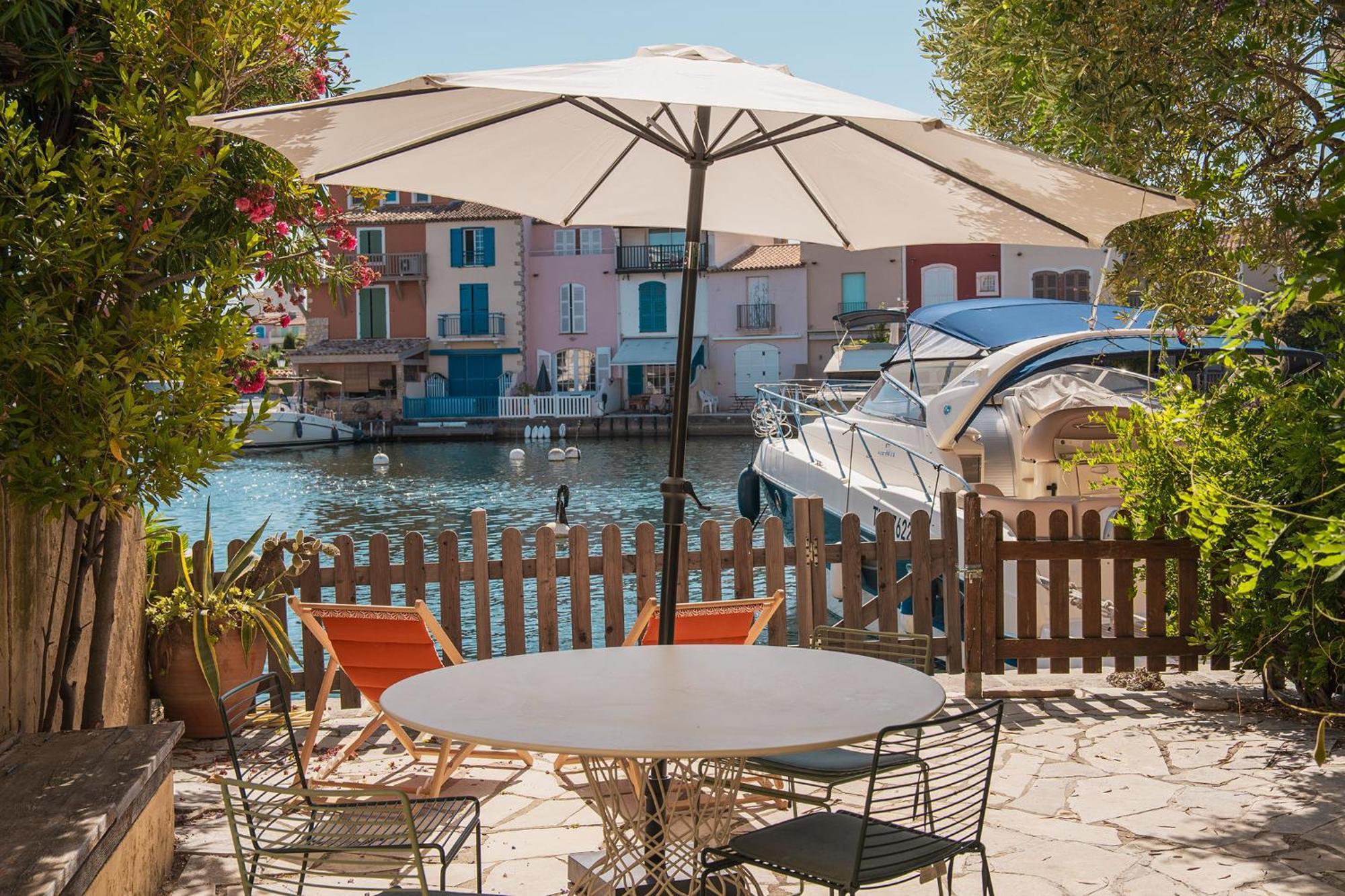 Appartement Amour Terrasse Sur L'Eau 格里莫 外观 照片